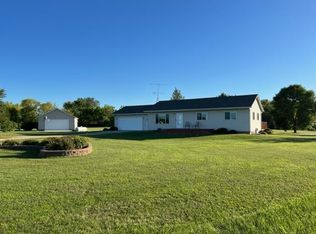 181 Rice City Cir, Darwin, MN 55324