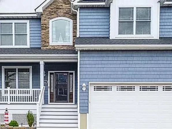 24 Woodhaven Rd, Toms River, NJ 08753