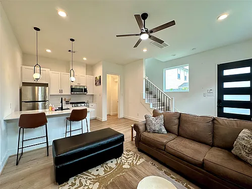 203 Danna Ln #D Photo 1