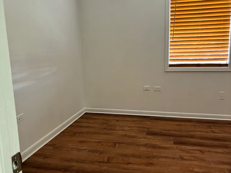 Crestwood Apartments — Photo 31