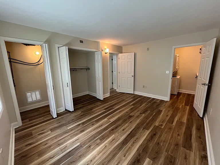 5620 Rippey St #302 — Photo 8