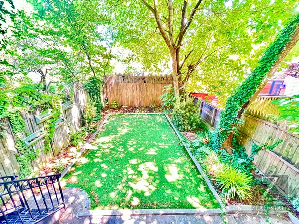 127 Saint Mark's Avenue image 1 of 23