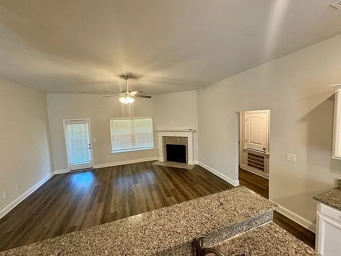 272 Abercorn Dr — Photo 11