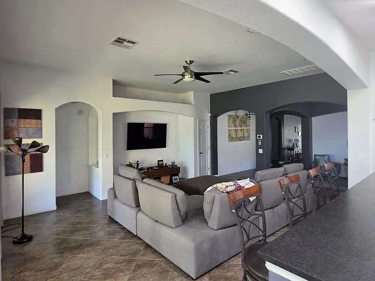 720 Abbeyglen Castle Dr — Photo 7