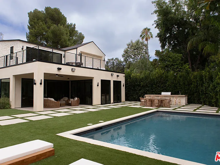 5064 Encino Ave — Photo 35