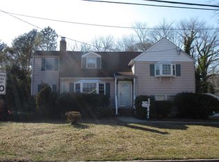154 Siegel Blvd, Babylon, NY 11702