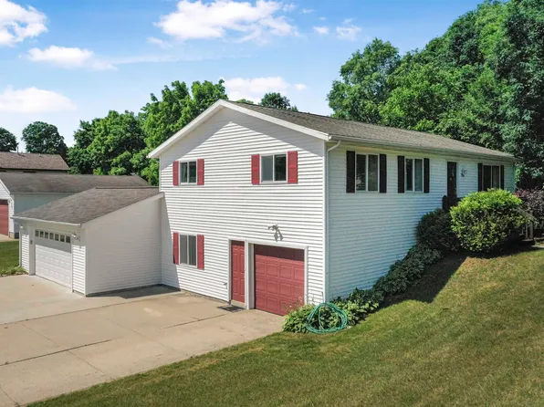 726 Washington St, Cadillac, MI 49601