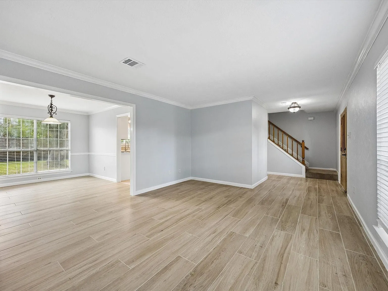 4 bed, 2.5 bath, 2444 sqft, $2,895 — Photo 2