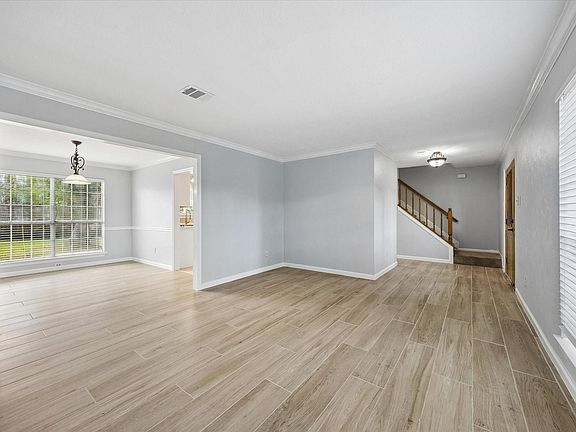 2nd image of 806 Forest Bay Ct