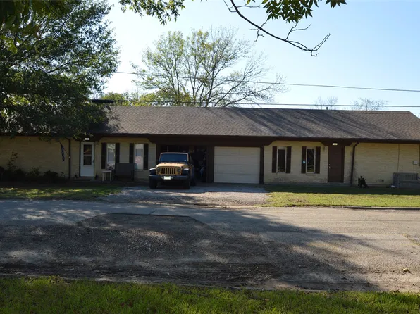 2603 Mayo St, Commerce, TX 75428