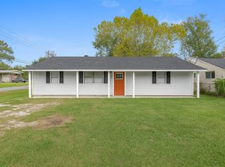 728 W Lyons St, Sulphur, LA 70663