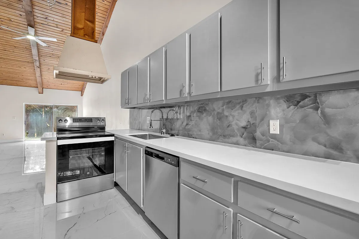 Building Photo - 2014 NW 89th Ave
