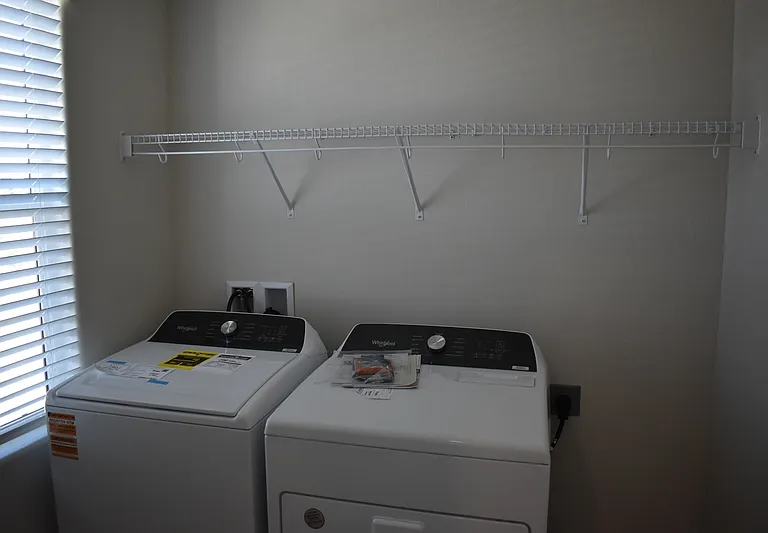 4624 Athena Dr — Photo 38
