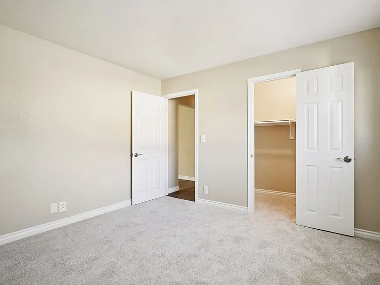 North Pointe Villas — Photo 15
