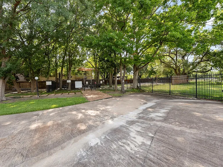 11710 Southlake Dr #51 — Photo 29
