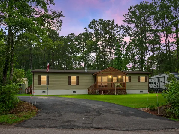 222 Sinclair Rd, Summerville, SC 29483