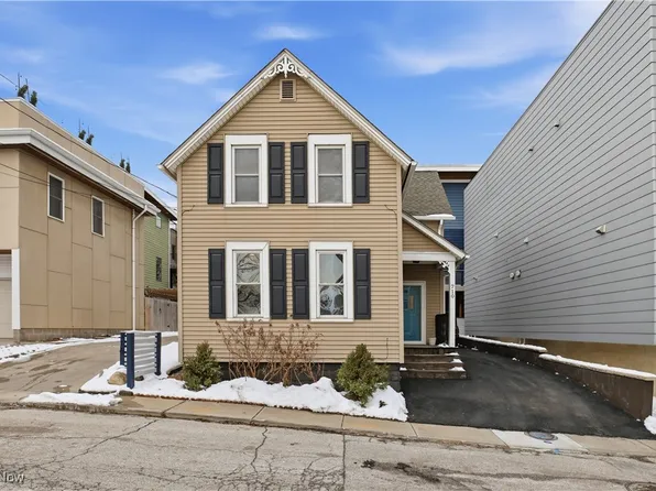 710 University Ct, Cleveland, OH 44113