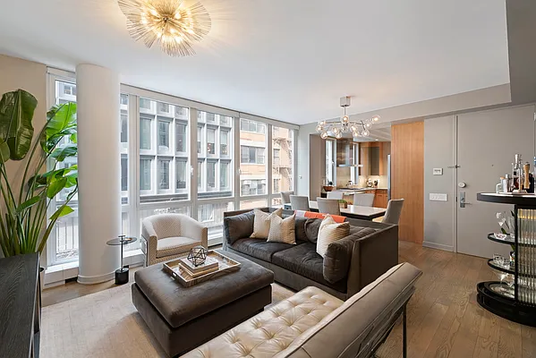 Rented by SERHANT. | media 9