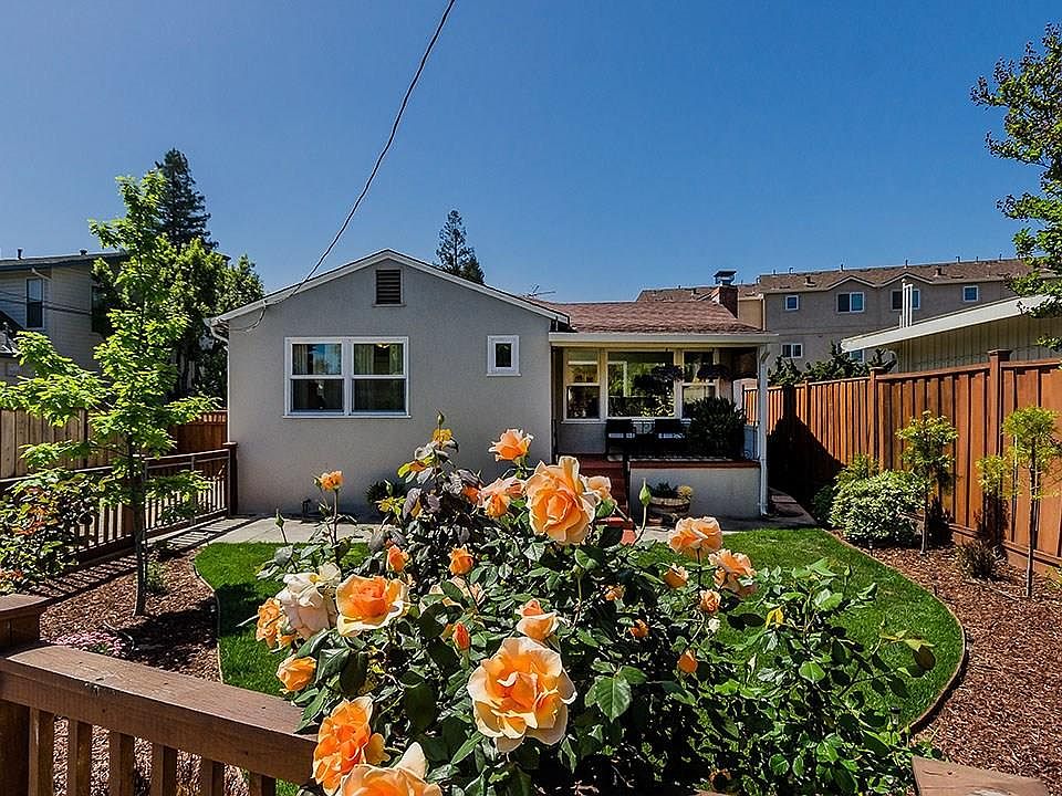 1st image of 130 Santa Clara Ave
