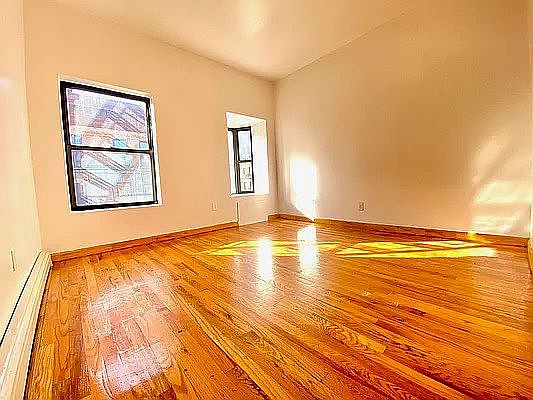 1st image of 36 Orchard St APT 4R