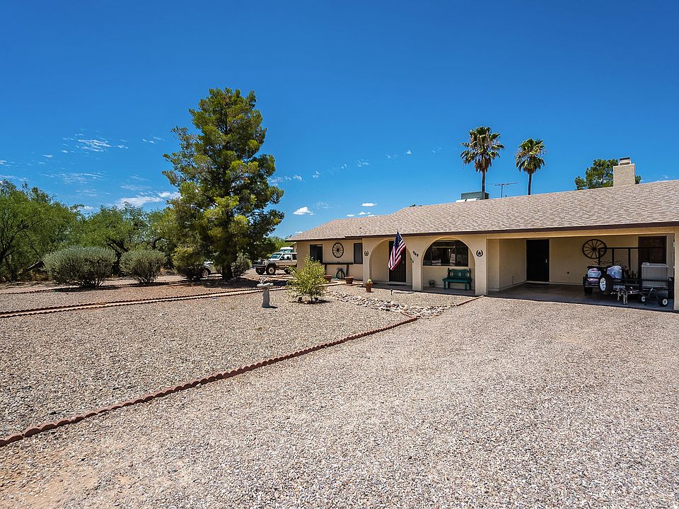 1st image of 949 N Avenida Del Caballero