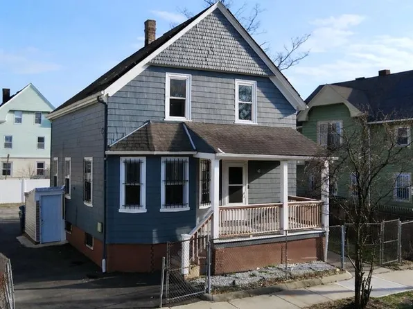 42 Corinth St, Providence, RI 02907
