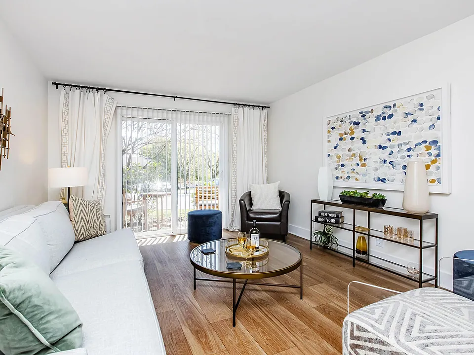 Gazebo Apartments