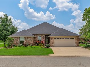 215 Rachel Ln, Bossier City, LA 71111