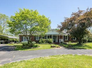 1716 Keene Troy Pike, Versailles, KY
