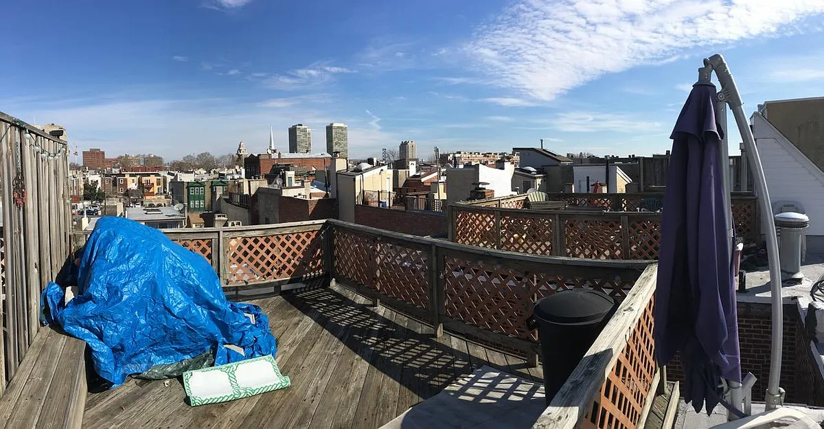 Building Photo - 425 Monroe St #3