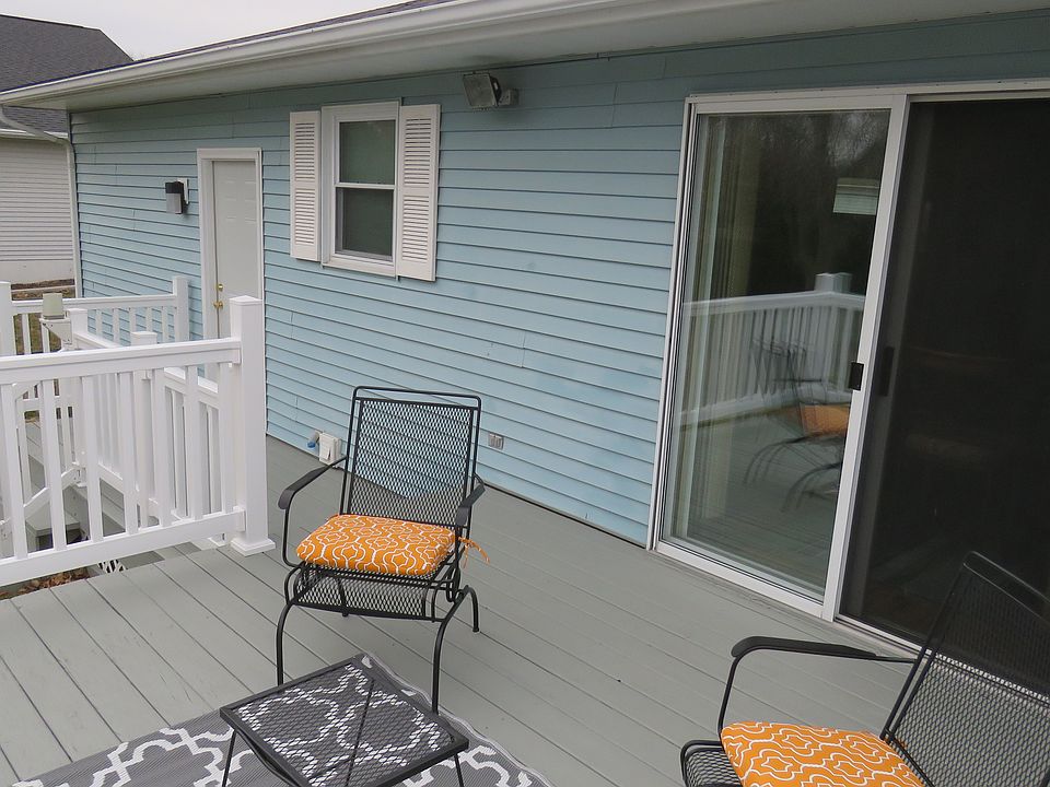 522 Fox Knoll Dr, Lena, IL 61048 Zillow