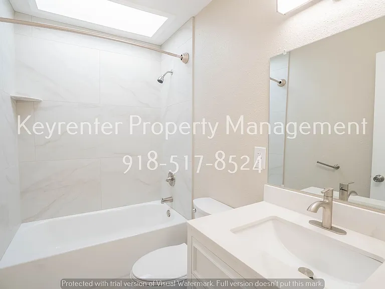815 N Hudson Ave — Photo 4