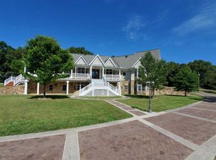 1387 Harold Patterson Rd, Dandridge, TN 37725