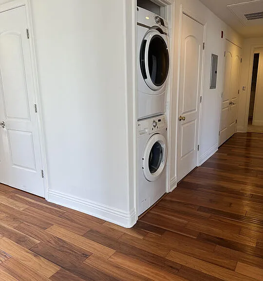 918 S Harvard Blvd #302 — Photo 7