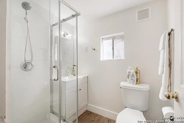 302 E Cevallos #2 — Photo 7