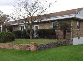605 Rogers Ave, Connellsville, PA 15425