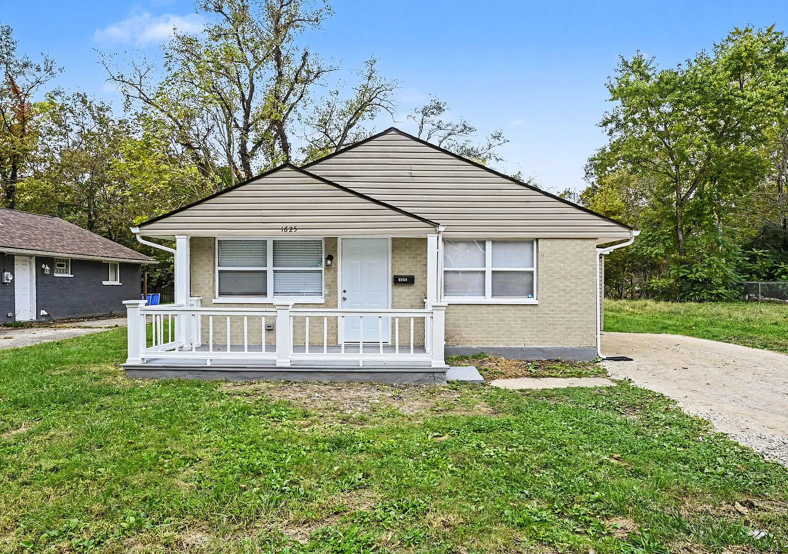 Renovated 3 Bed 1 Bath Ranch — Photo 2