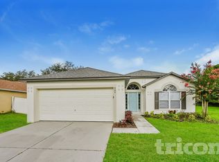 864 Vanderbilt Dr, Eustis, FL 32726