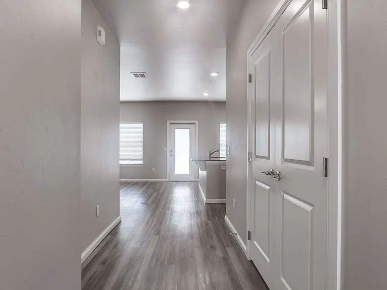 2641 Cedar Tree Rd — Photo 5
