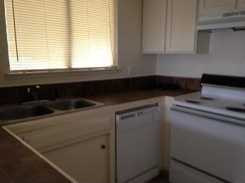 3rd image of 6303 Morgan Pl
