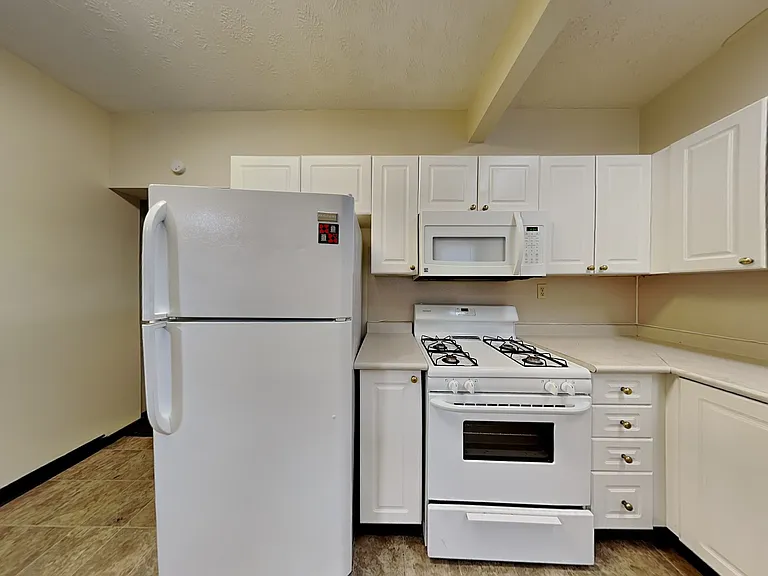 111 Chittenden Ave #111 — Photo 6
