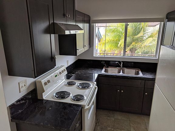 3rd image of 4550 Idaho St #90