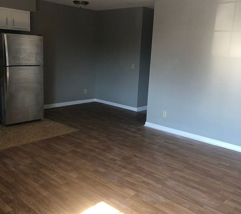 1st image of 1213 W Reservoir St #22