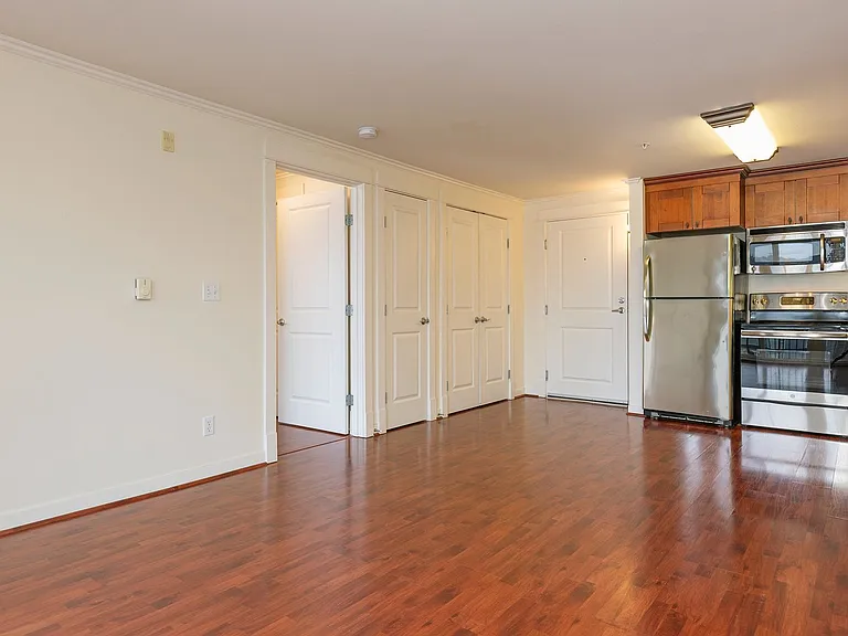 Howard Park Apartments — Photo 35