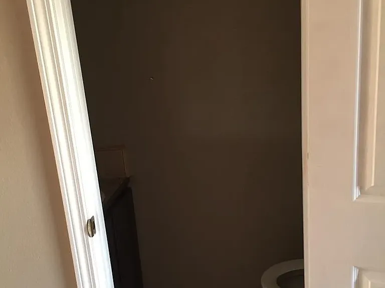 124 Lydia St — Photo 2