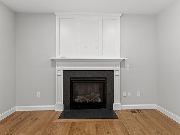 5th image of 6 Aria Hill Drive