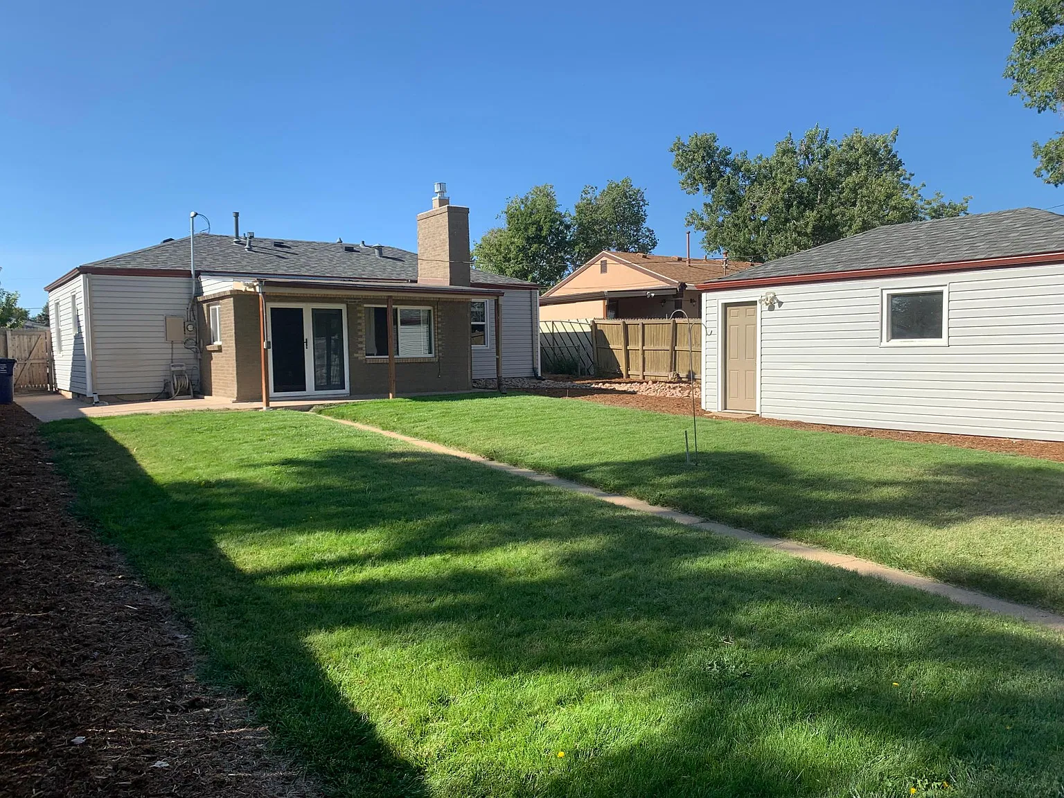 2 bed, 1100 sqft, $2,500 — Photo 4