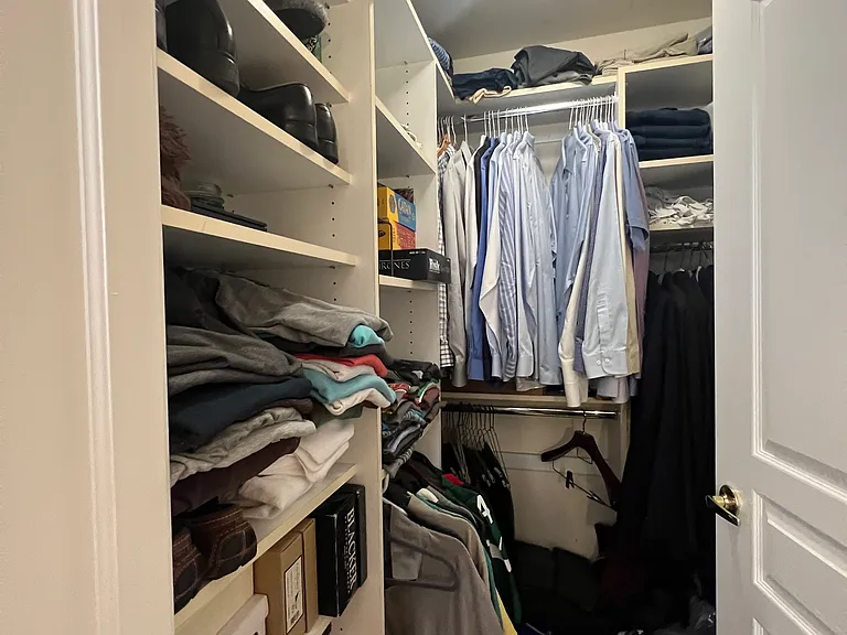 812 Grand St #417 — Photo 9