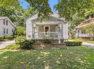 39 Woodward Heights Blvd, Pleasant Ridge, MI 48069