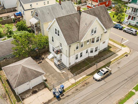 3rd image of 75 Admiral Street